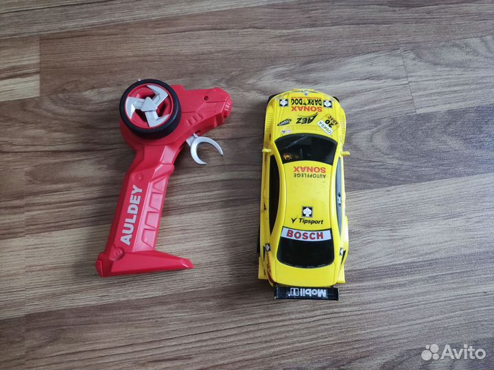 Машинка на радиоуправлении