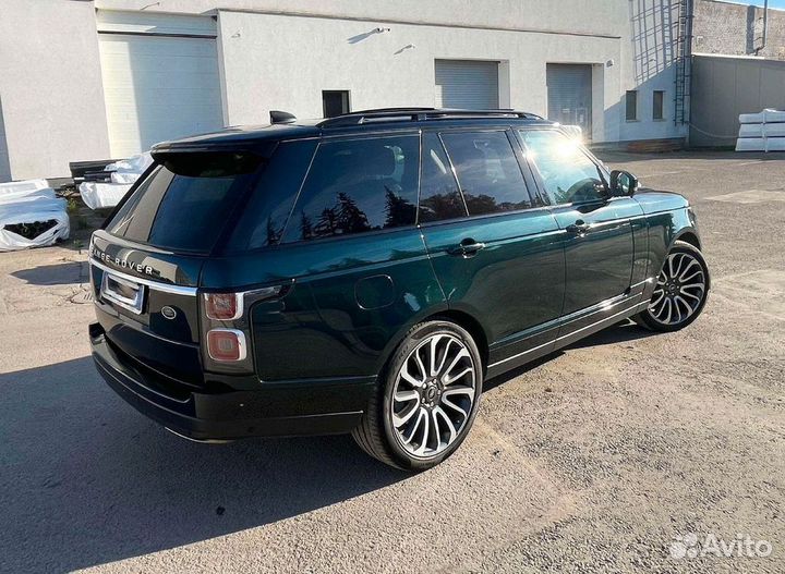 В разборе Land Rover Range Rover L405