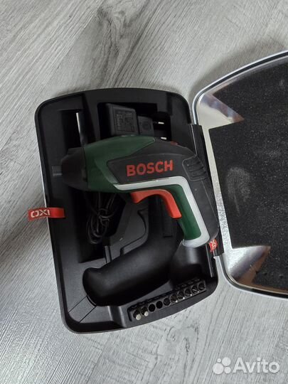 Шуруповерт Bosch IXO 3