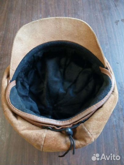 Женская замшевая кепка демисезонная