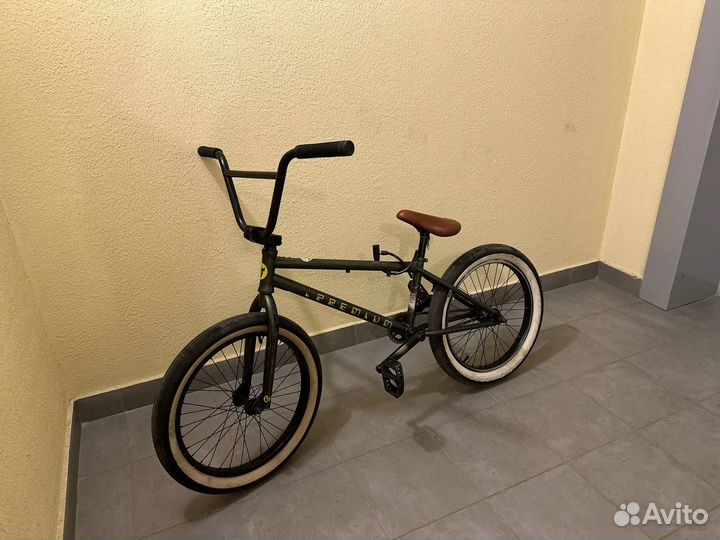 Продам велосипед BMX Premium Stray