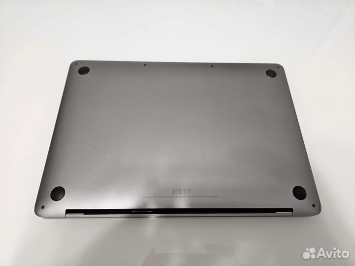 Macbook pro 13 M1