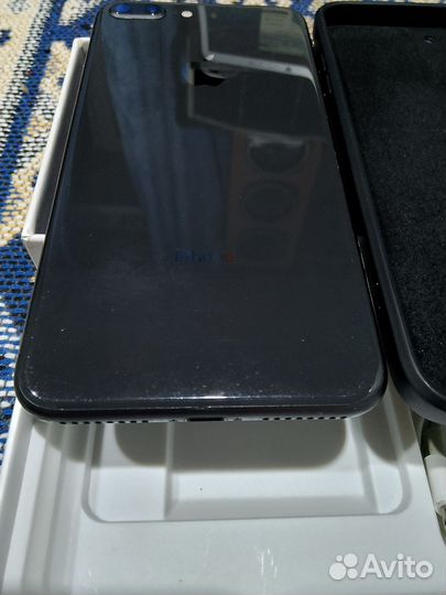iPhone 8 Plus, 64 ГБ