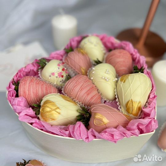 Клубника в шоколаде букеты