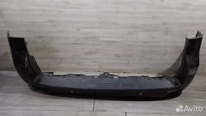 Бампер задний под парктроники Toyota Land Cruiser