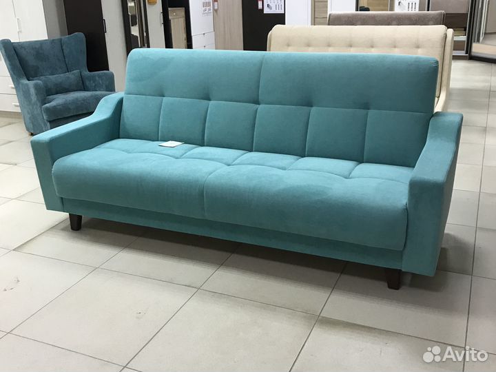 Диван поямой