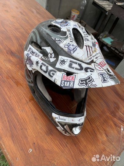 Кроссовый шлем