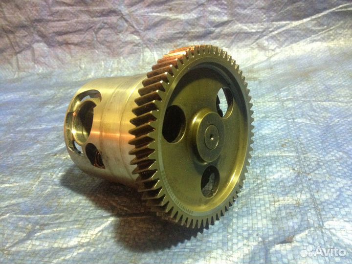 Масляный насос Mercedes Sprinter 651 W906 W212