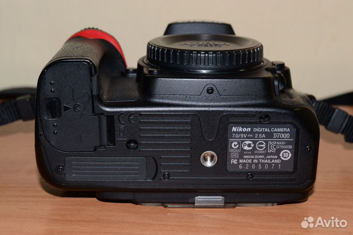 Nikon D7000 body. Как новый