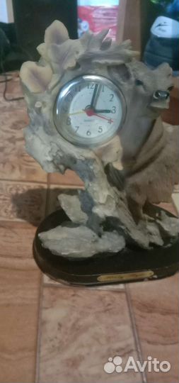 Настольные часы