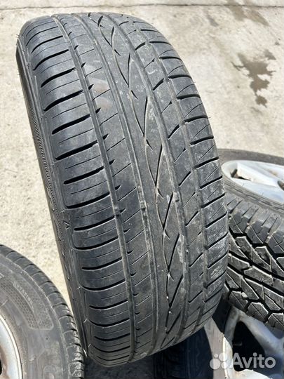 Sumitomo BC100 235/60 R16