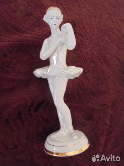Фарфоровые статуэтки