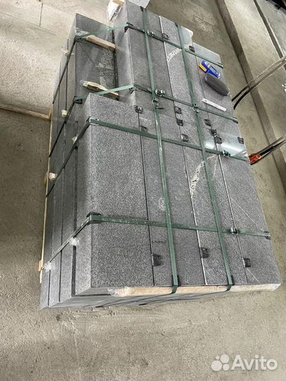 Гранитные памятники оптом и в розницу