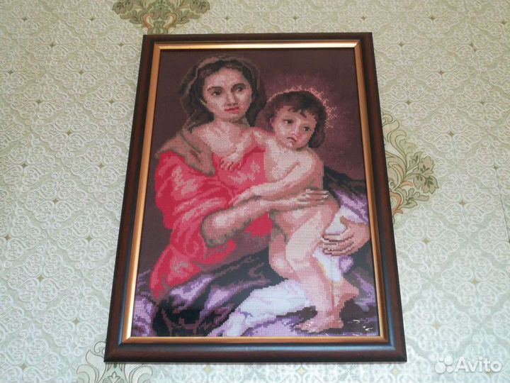 Картина дева Мария с ребенком вышивка