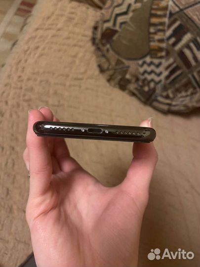 iPhone X, 64 ГБ