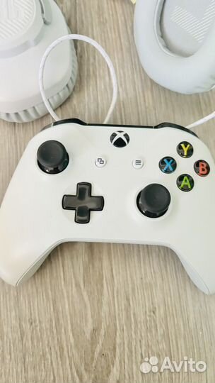 Приставка Xbox one