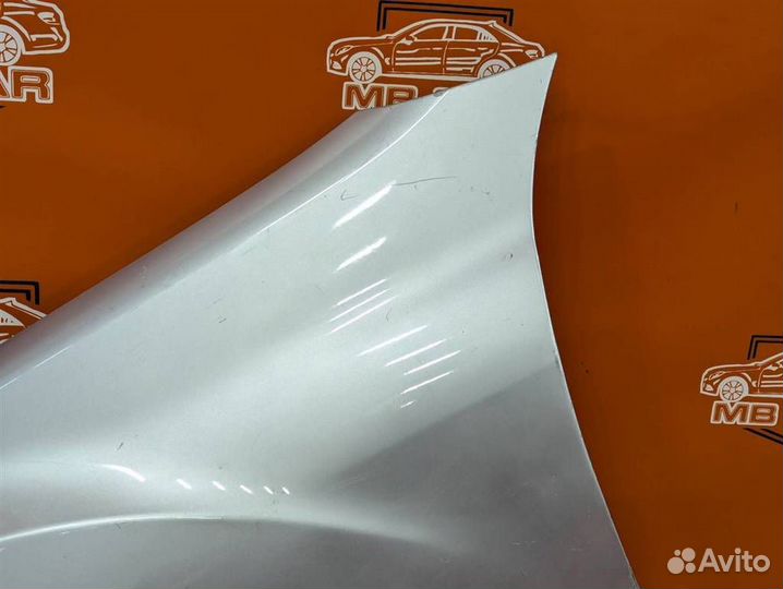 Крыло переднее левое w164 ML-class 642.940