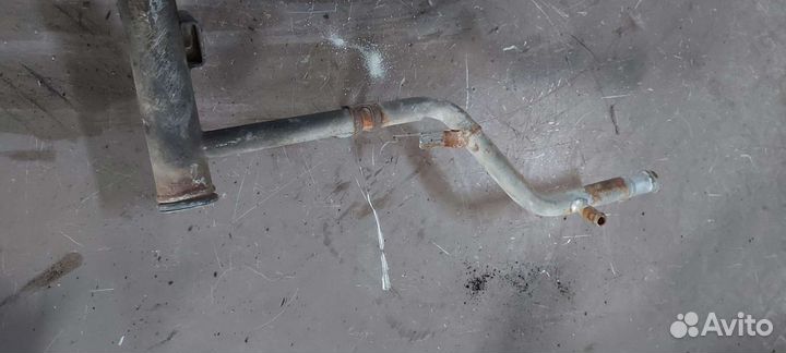 Трубка охлаждения на Mitsubishi Lancer 9