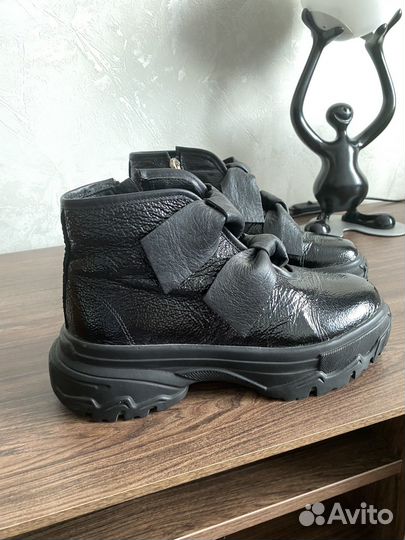 Ботинки женские