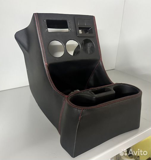 Консоль 2107 с подстаканниками