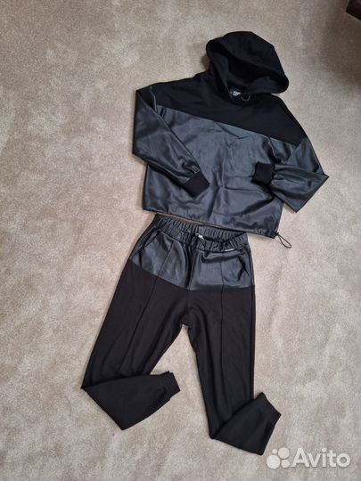 Спортивный костюм женский