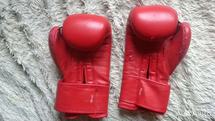 Боксерские перчатки Demix 10oz