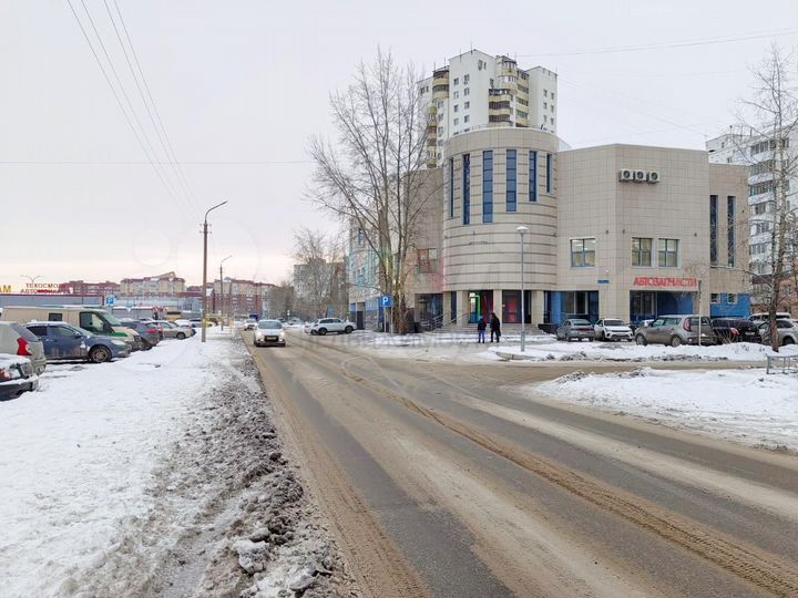 Торгово-офисное здание по ул. Рыльского 2/1