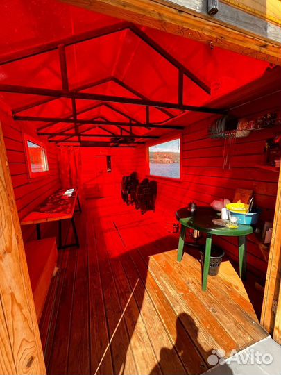 Баня на плаву