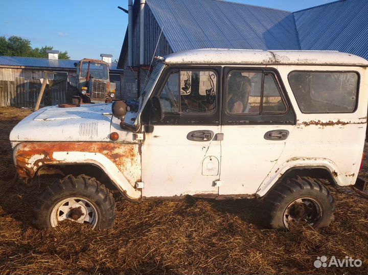 УАЗ 31512 2.4 МТ, 1999, 100 000 км