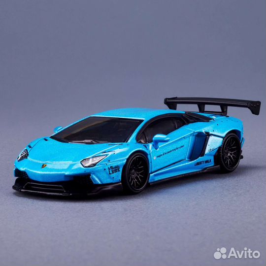 Hot Wheels Elite 64 lbwk Lamborghini Aventador LP