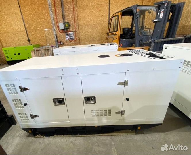 Дизельный генератор 22 кВт Amp