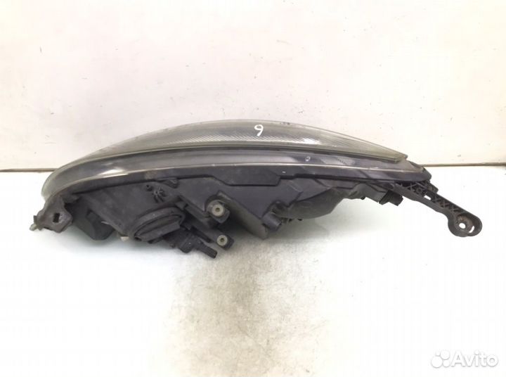 Фара правая Opel Astra J 2.0 cdti 2011