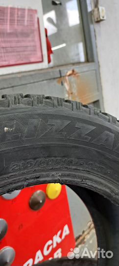 Bridgestone Blizzak Spike-01 215/60 R16