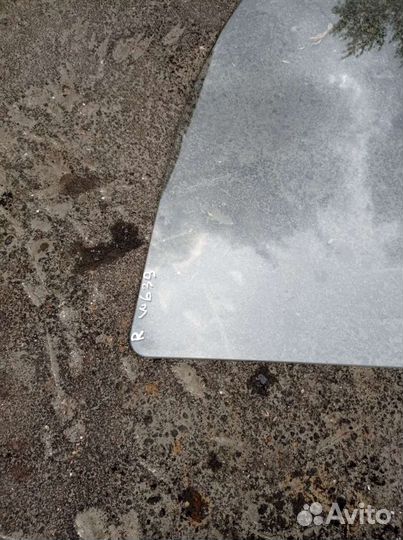 Стекло передней двери правое vito w639