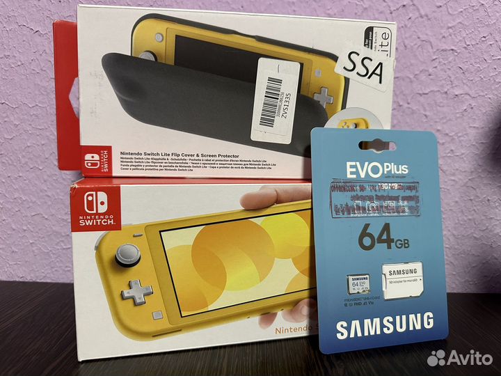 Nintendo switch lite новая + 64Гб + чехол