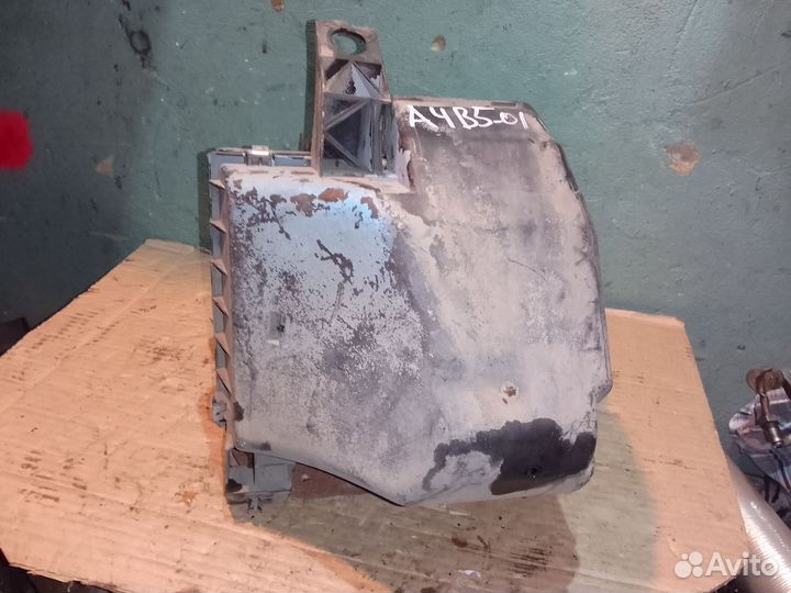 Корпус воздушного фильтра Audi A4 B5 1.8 ADR