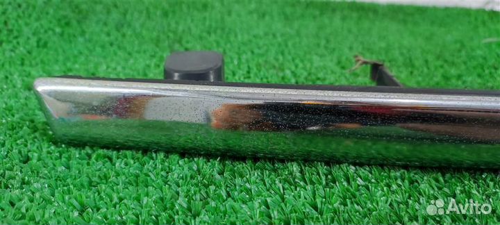 Молдинг крышки багажника Mercedes Benz C-Class W2