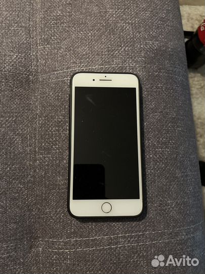 Телефон iPhone 7 plus
