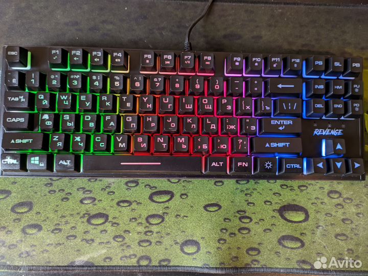 Игровая клавиатура с подсветкой