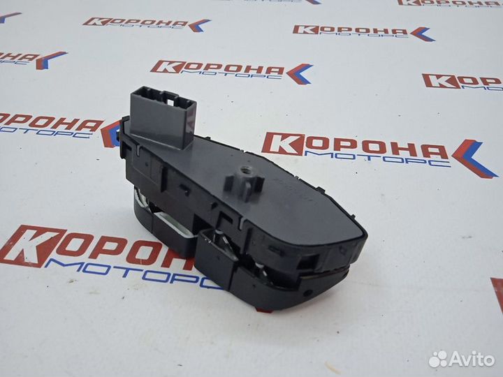 Блок кнопок на руле левый hyundai elantra MD 2011