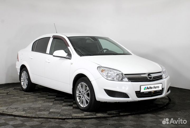Opel Astra 1.8 МТ, 2011, 145 001 км