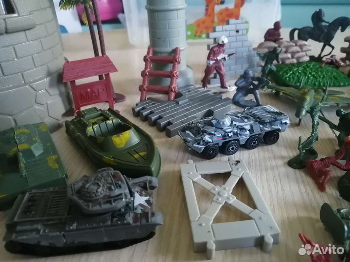 Набор солдатиков