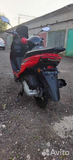 Скутер yamaha X-MAX