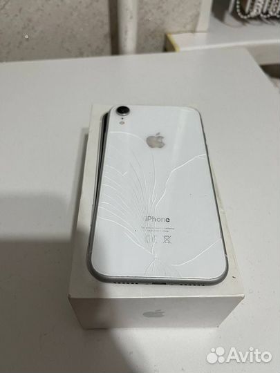 iPhone Xr, 128 ГБ