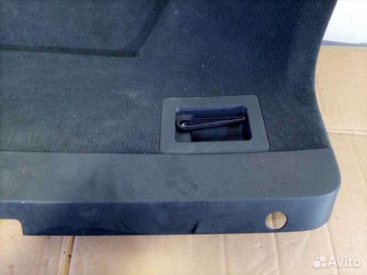 Обшивка крышки багажника Volkswagen Passat B5+ 1.8