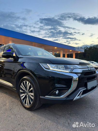 Mitsubishi Outlander 2.0 CVT, 2019, 70 000 км