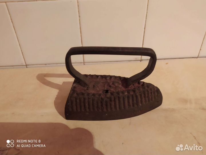 Утюг старинный