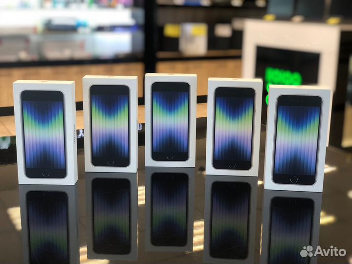Смартфон Apple iPhone SE 2022 64Gb Starlight