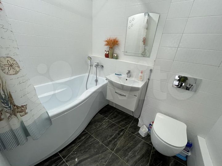 2-к. квартира, 72 м², 6/8 эт.
