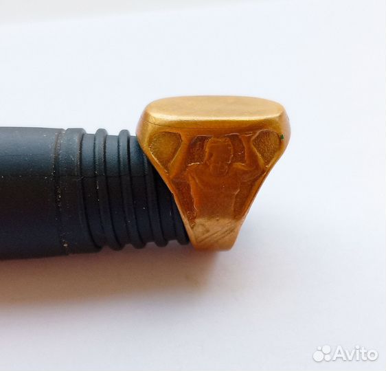 Мужской перстень